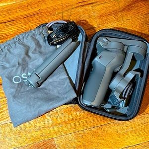 DJI OSMO SMARTPHONE STABILIZER GIMBAL
